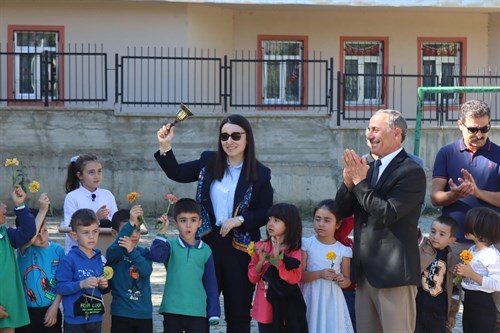 Sayın Kaymakamımız Kübra DEMİRER, İlköğretim Haftası Kutlama Programına katıldı.