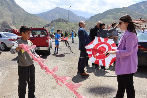 İlçemizde İkinci Geleneksel Uçurtma Şenliği Düzenlendi. 